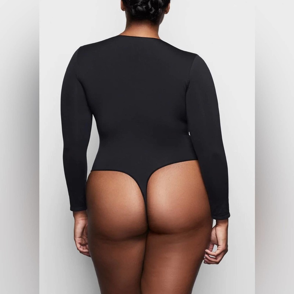 NWOT SKIMS Crew Neck Long Sleeve Bodysuit - Picture 5 of 7